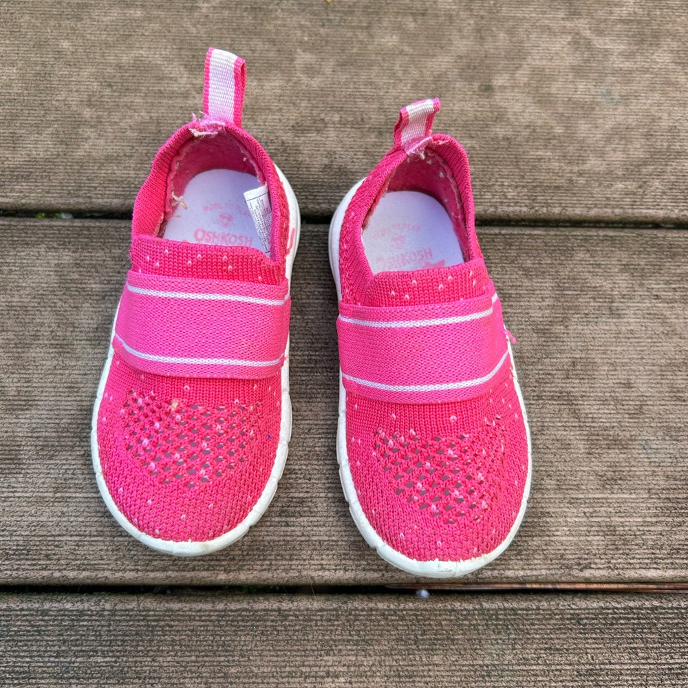 OshKosh B'gosh Fuchsia Kids Sneakers